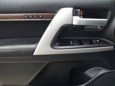 2019 Toyota Land Cruiser VXR
