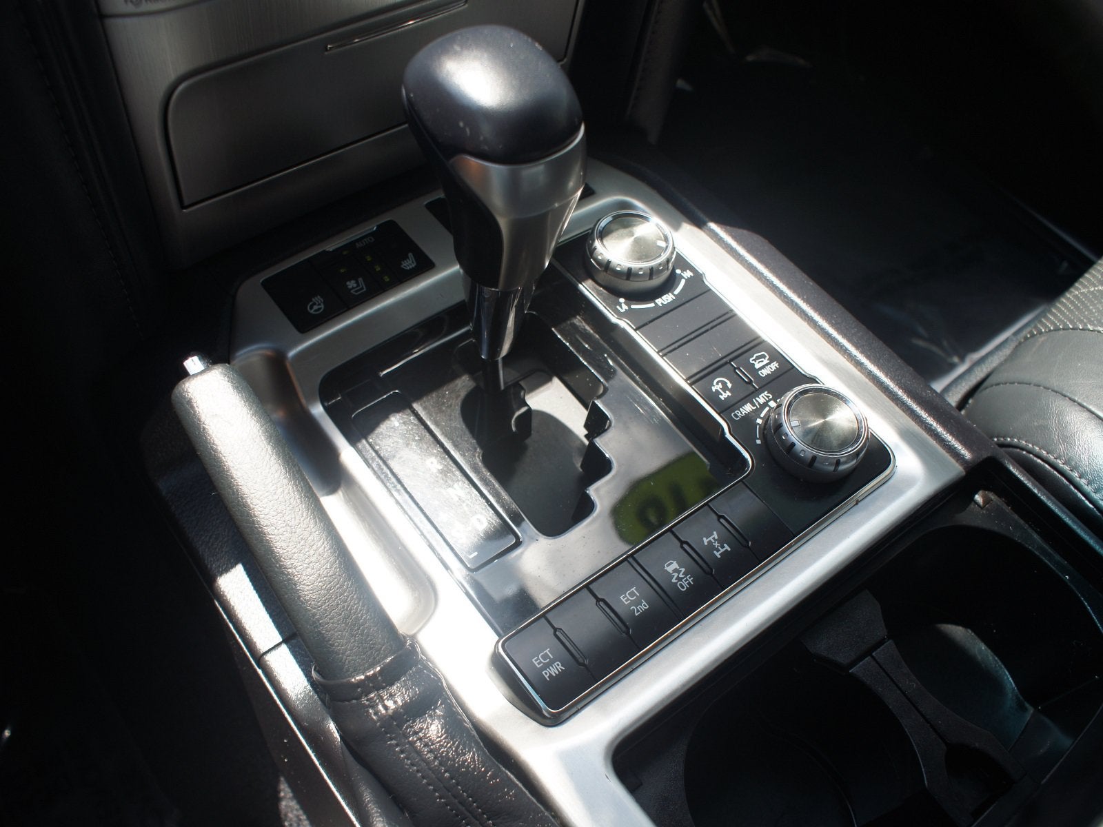 2018 Toyota Land Cruiser Base
