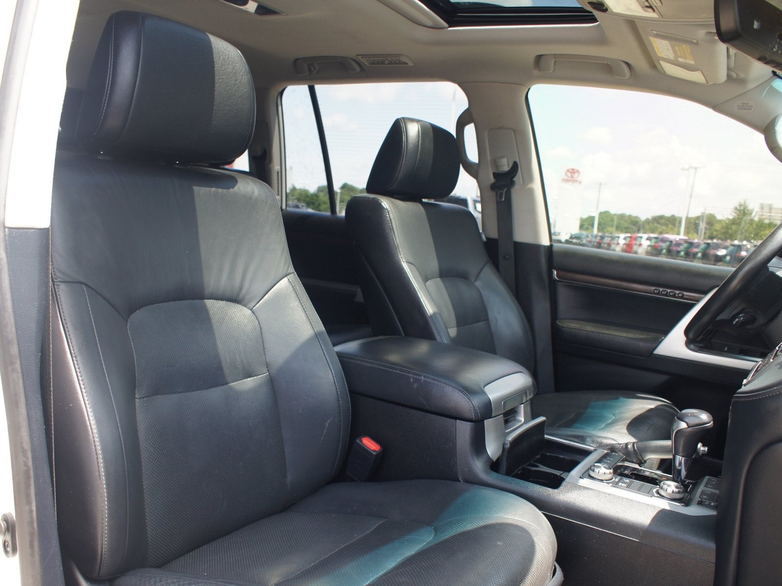 2018 Toyota Land Cruiser Base