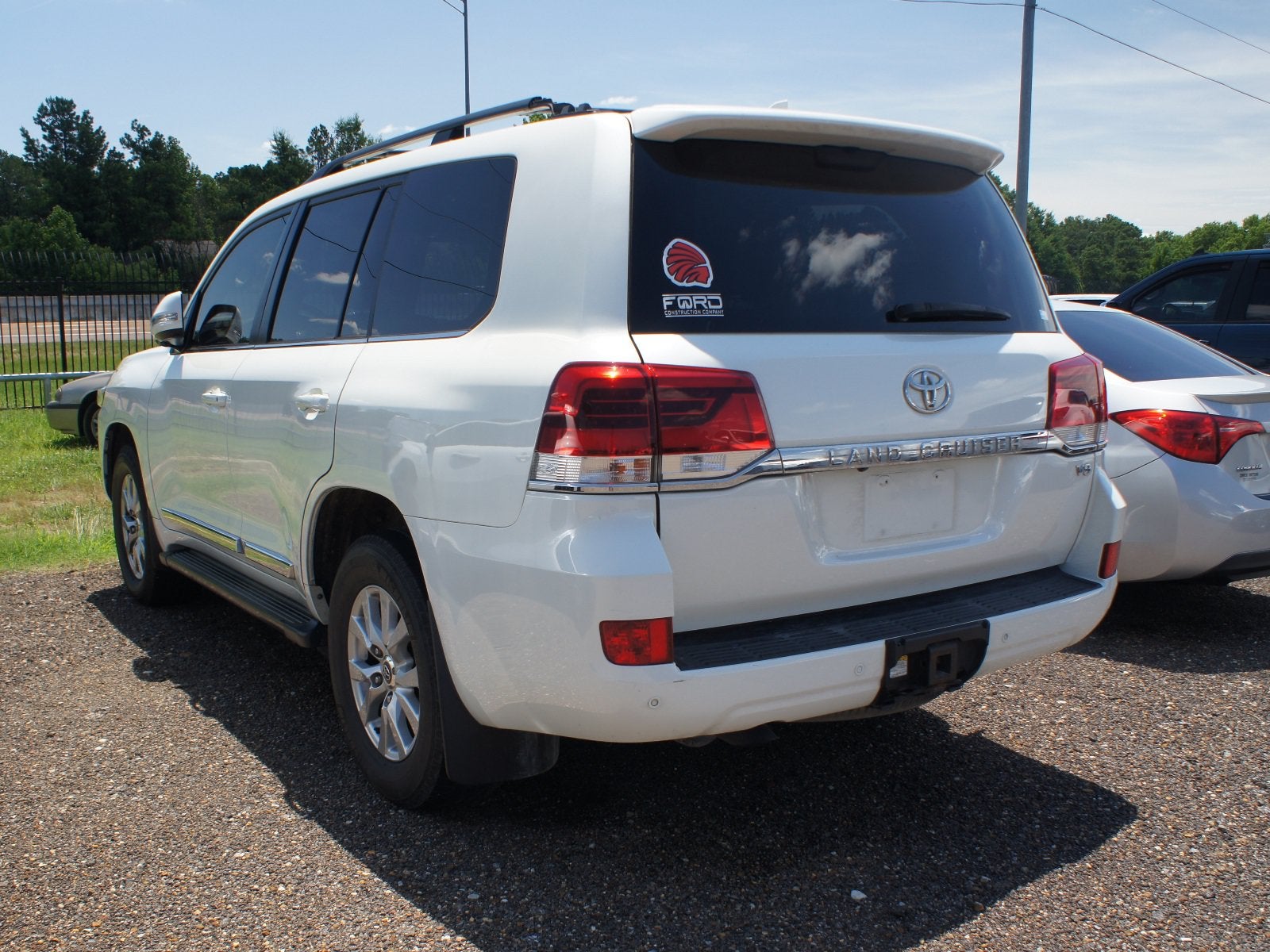 2018 Toyota Land Cruiser Base