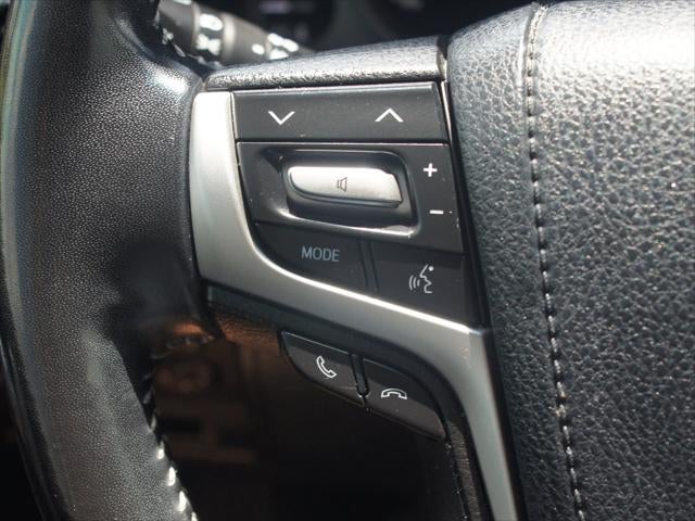 2018 Toyota Land Cruiser Base