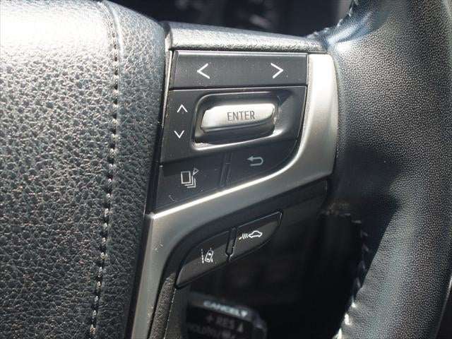 2018 Toyota Land Cruiser Base
