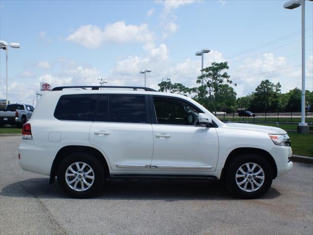 2018 Toyota Land Cruiser Base