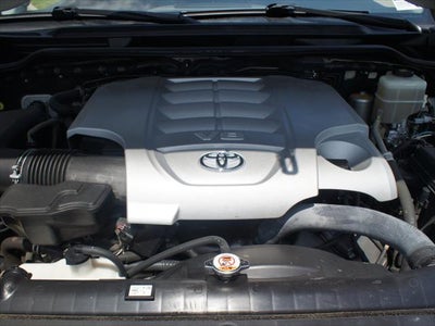 2018 Toyota Land Cruiser Base