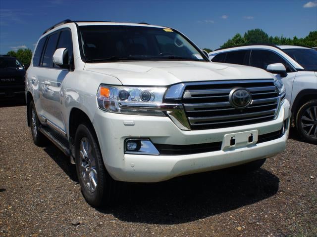 2018 Toyota Land Cruiser Base