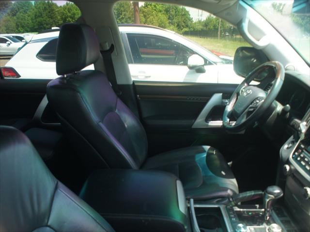 2018 Toyota Land Cruiser Base