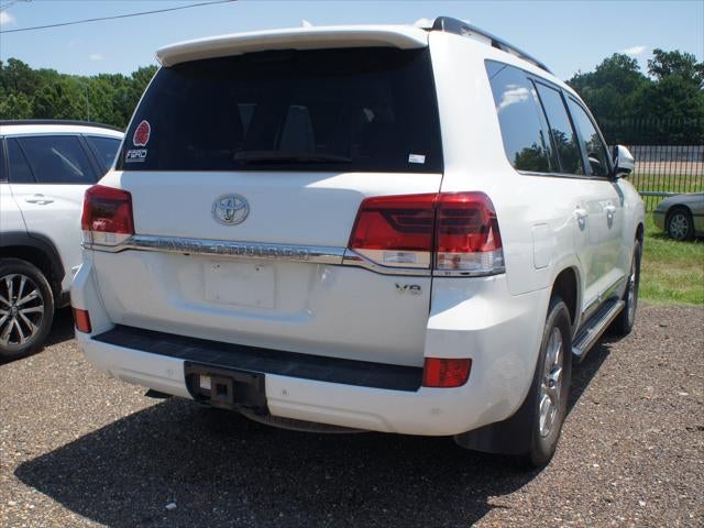 2018 Toyota Land Cruiser Base
