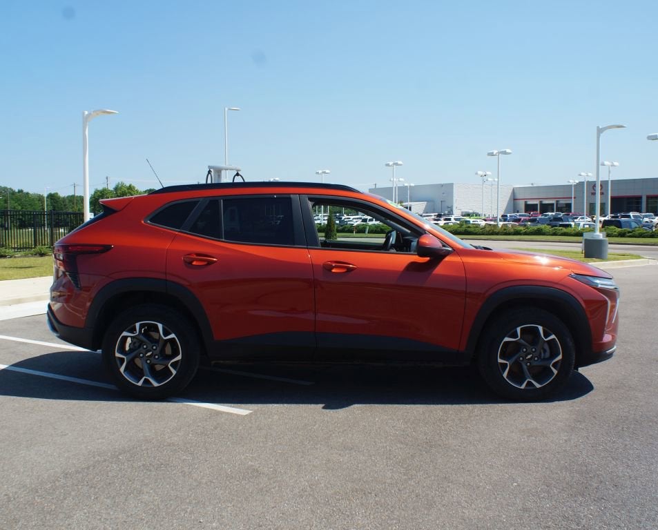 2024 Chevrolet Trax LT