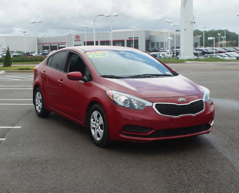 Used 2016 Kia Forte LX with VIN KNAFK4A62G5445560 for sale in Memphis, TN