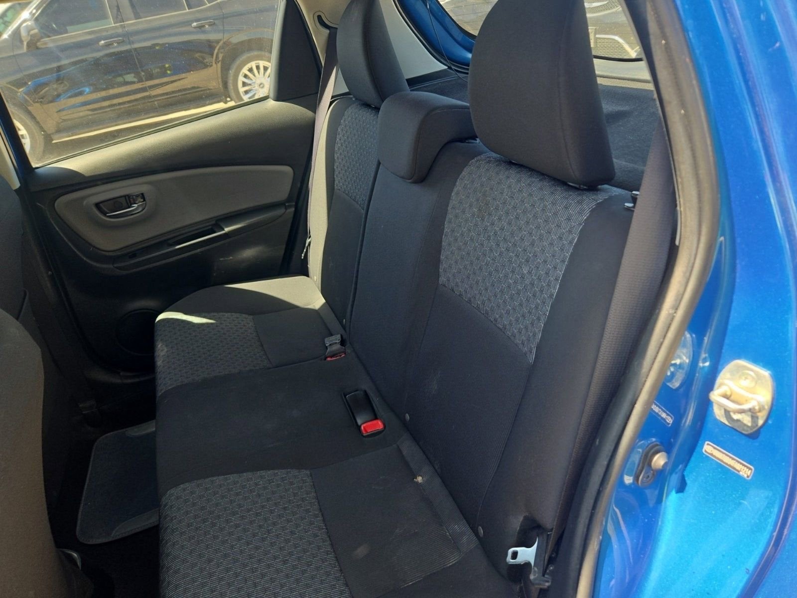 2015 Toyota Yaris LE