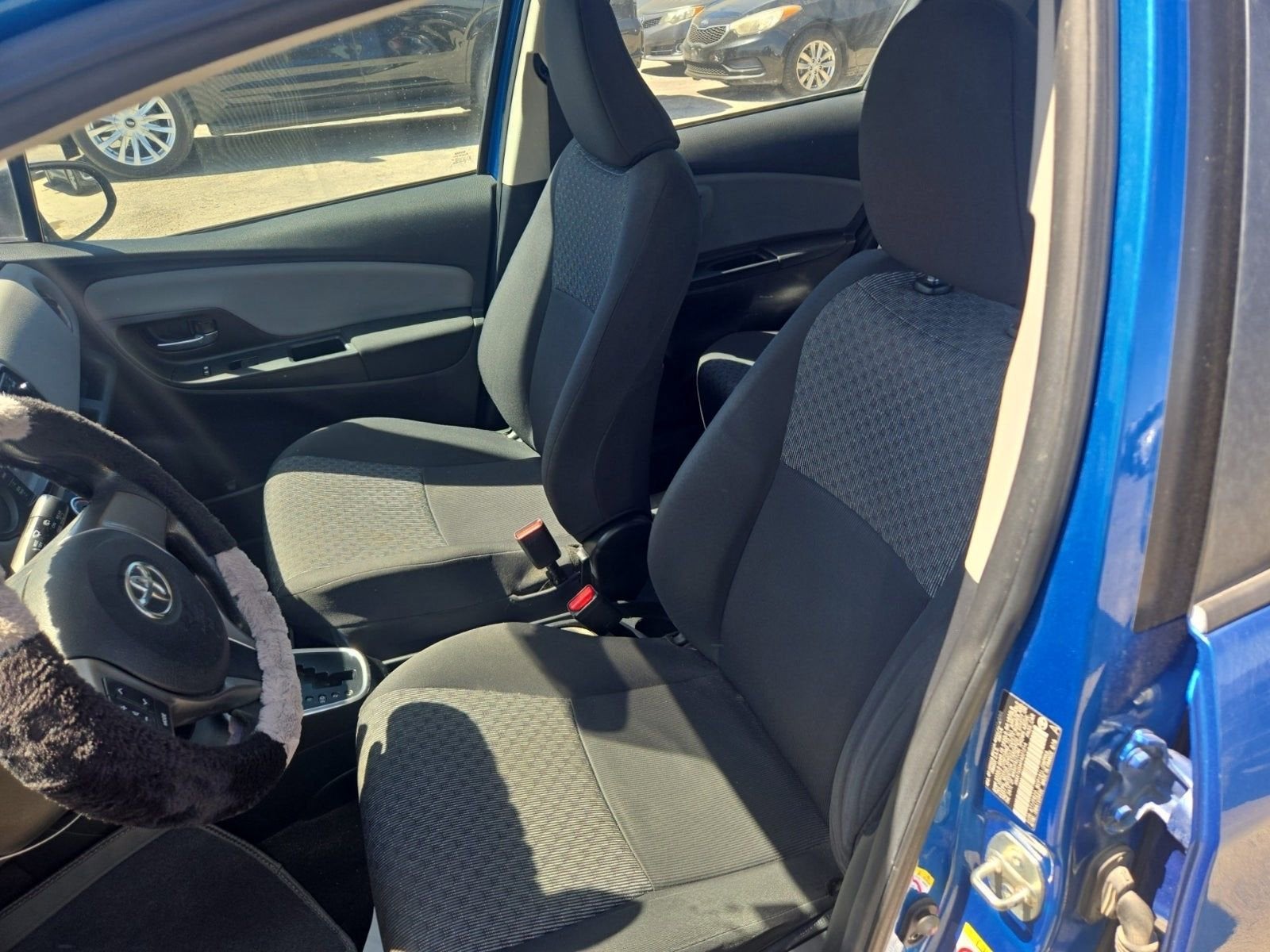 2015 Toyota Yaris LE