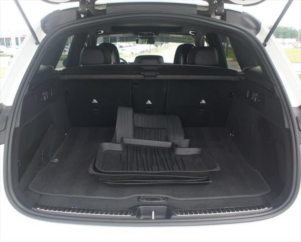 2025 Mercedes-Benz GLC GLC 300