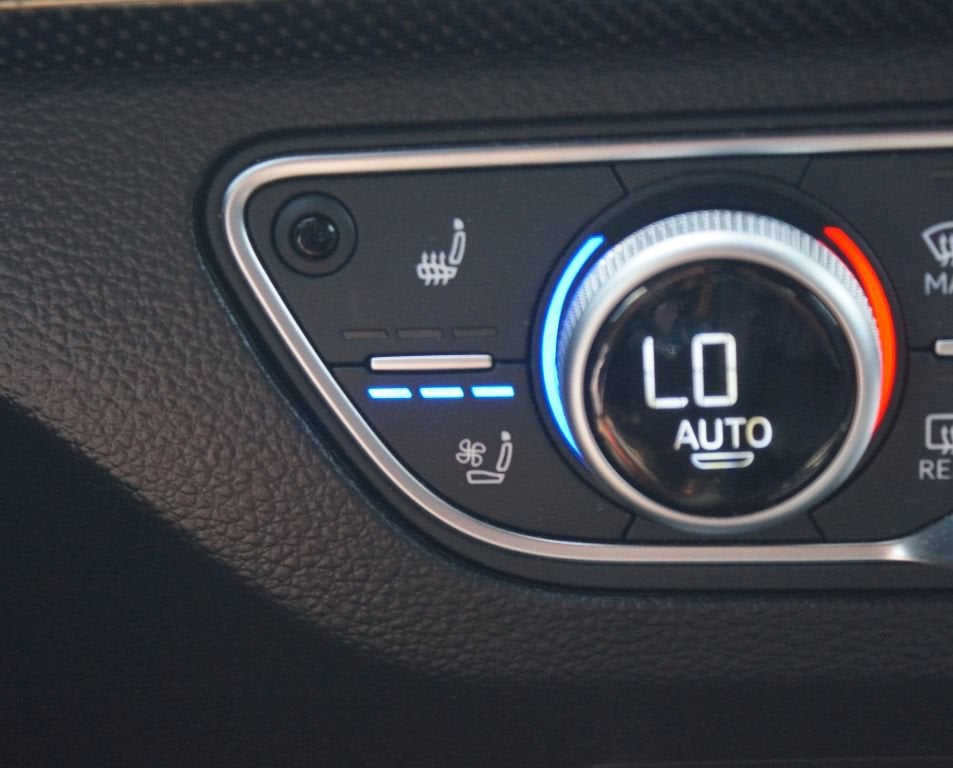 2022 Audi SQ5 Premium Plus