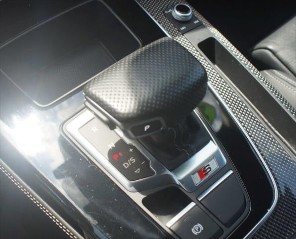 2022 Audi SQ5 Premium Plus