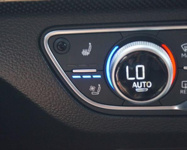 2022 Audi SQ5 Premium Plus