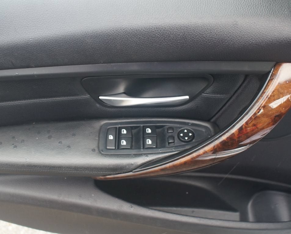 2013 BMW 3 Series 328i