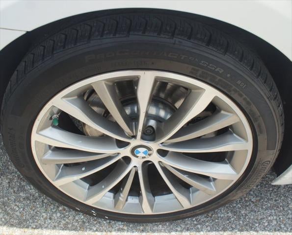 2022 BMW 5 Series 530i