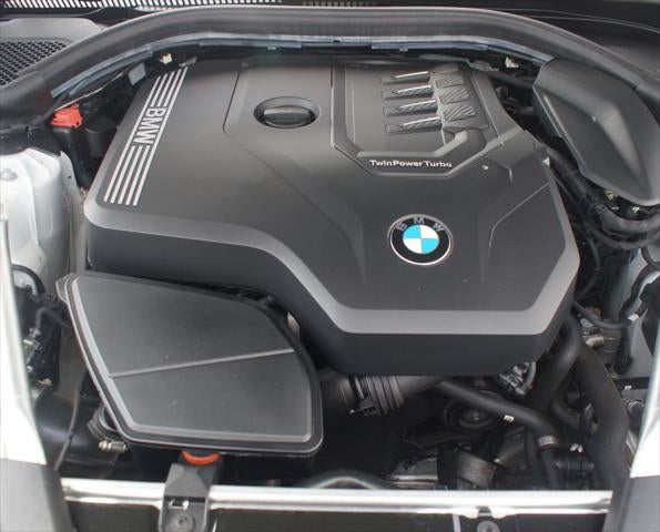 2022 BMW 5 Series 530i