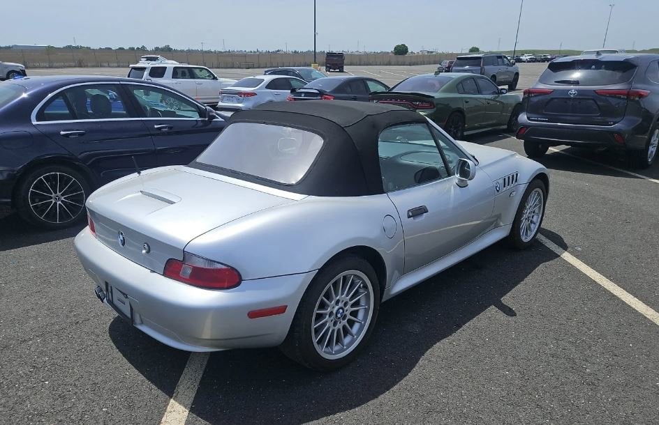2001 BMW Z3 3.0i