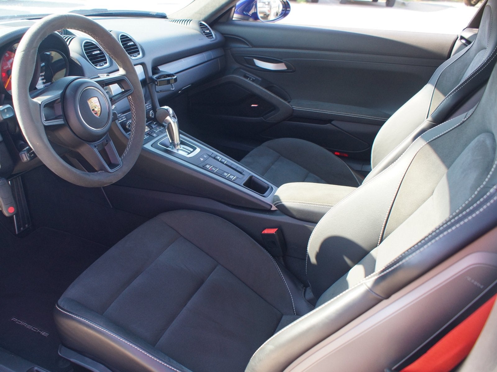2021 Porsche 718 Cayman GT4
