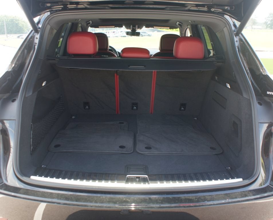 2023 Porsche Cayenne Base