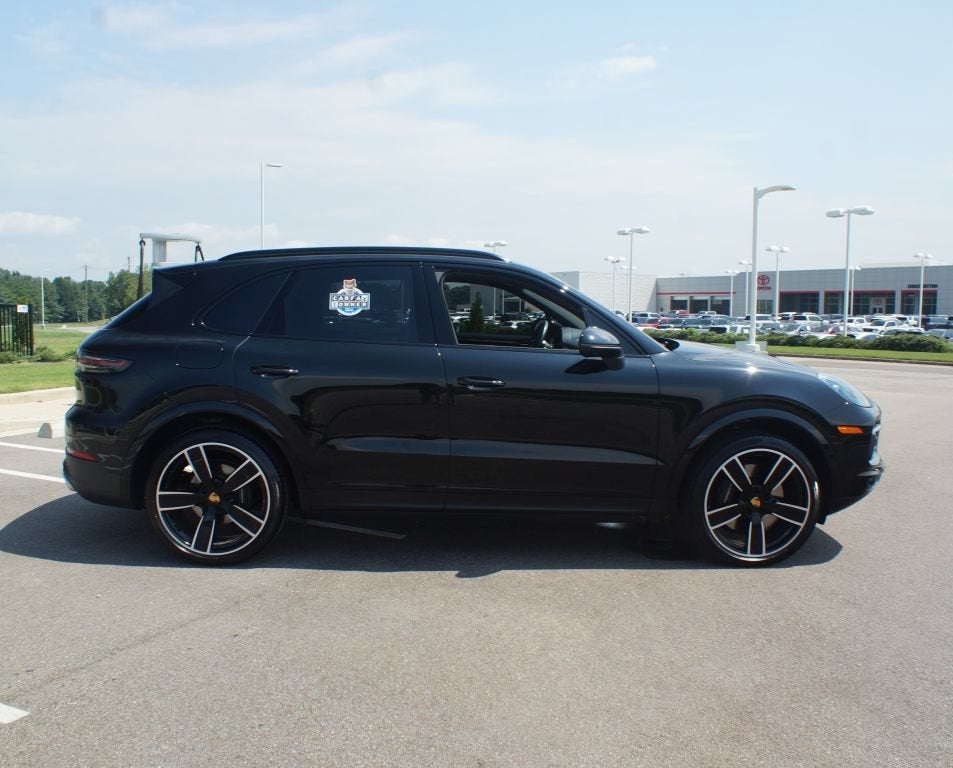 2023 Porsche Cayenne Base