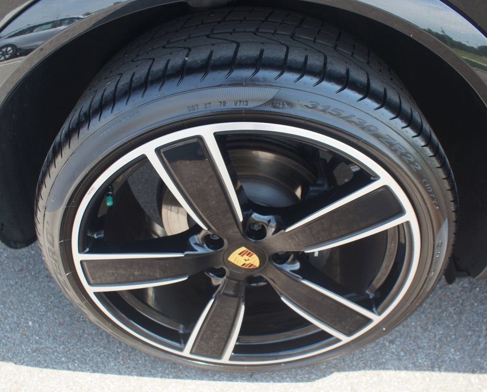 2023 Porsche Cayenne Base