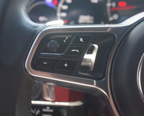 2023 Porsche Cayenne Base