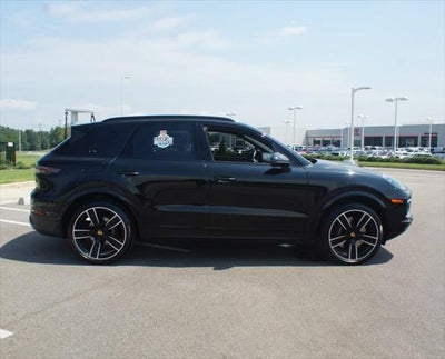 2023 Porsche Cayenne Base