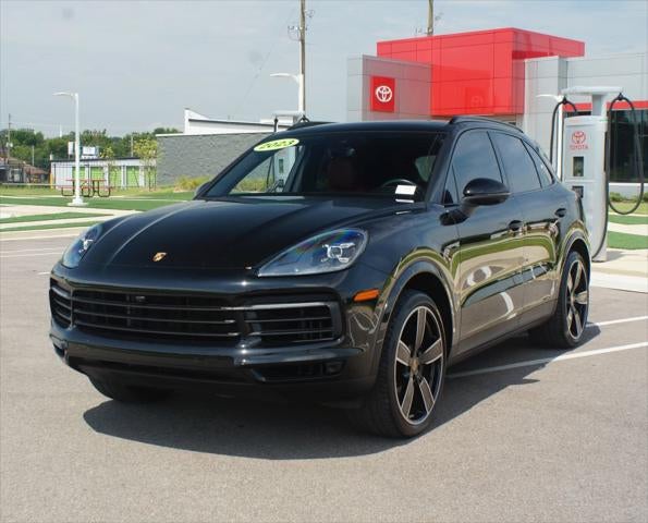 2023 Porsche Cayenne Base