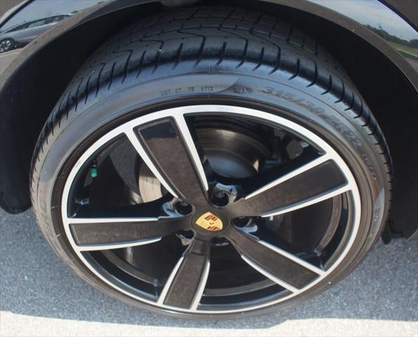 2023 Porsche Cayenne Base