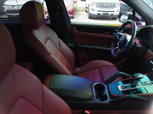 2023 Porsche Cayenne Base