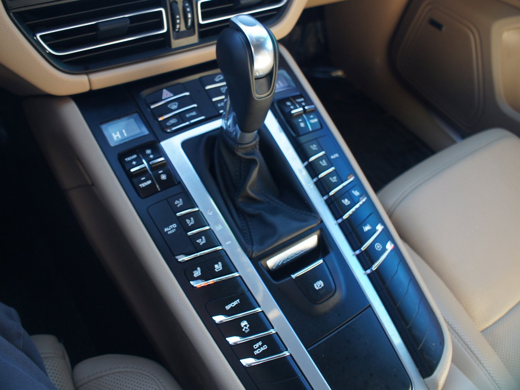 2021 Porsche Macan S